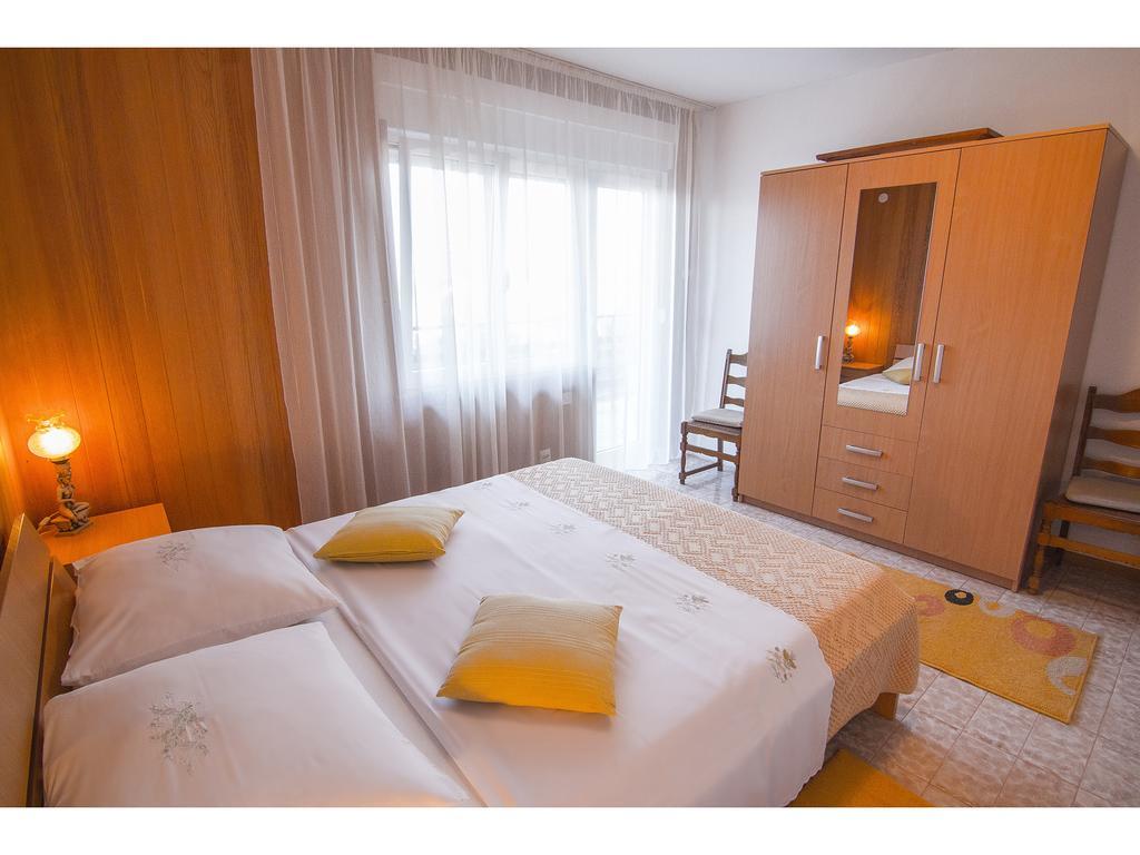 Apartment Miranda Slatine Ruang foto