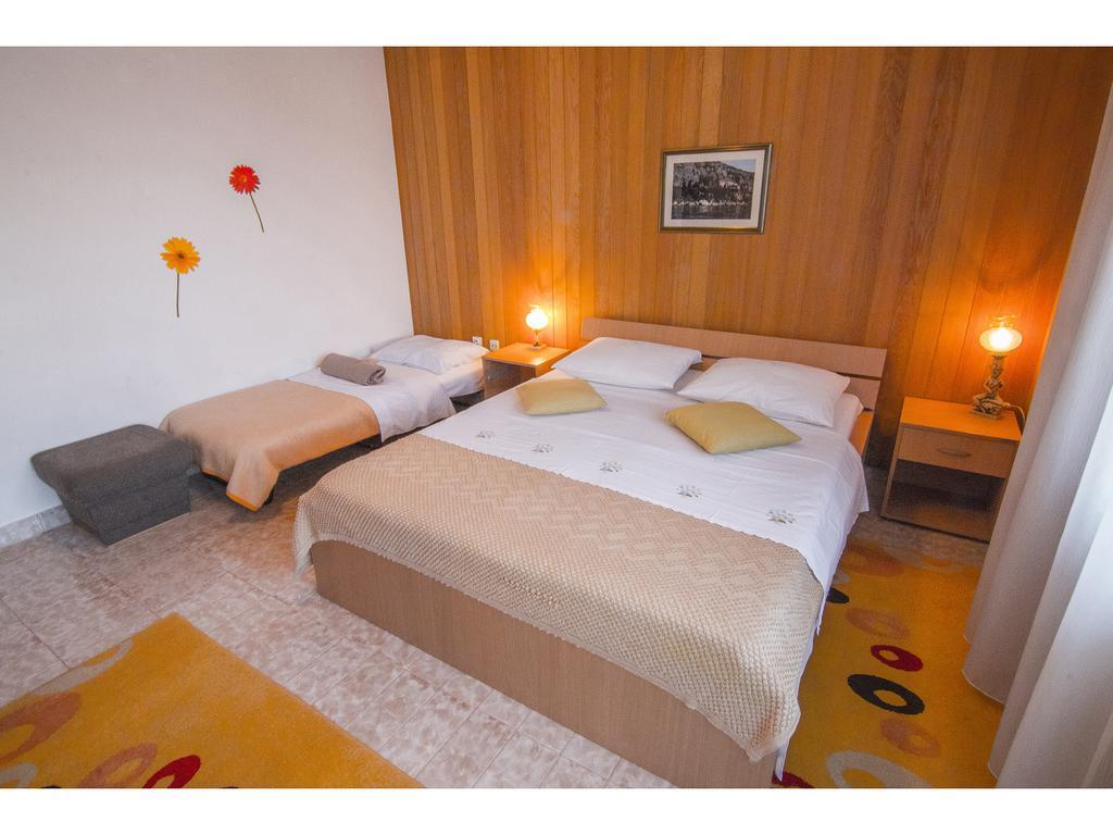 Apartment Miranda Slatine Ruang foto
